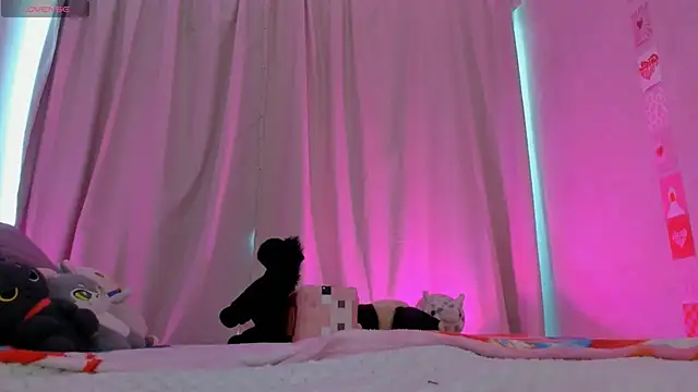 Eva_Harper live cam on StripChat