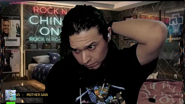 chino_roz live cam on StripChat
