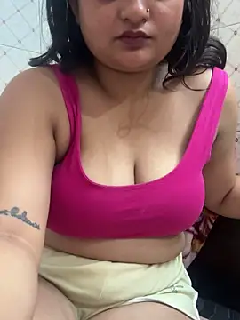 Curvy_Anaya webcam