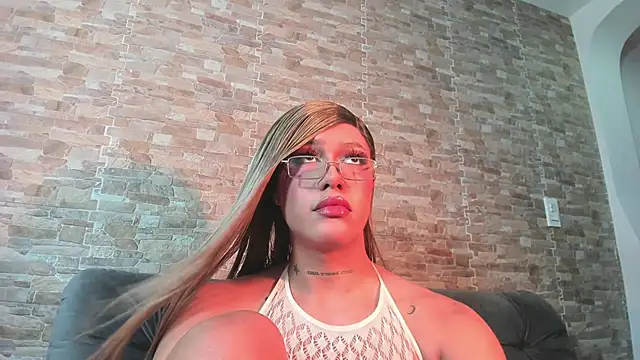 Dreams_Chloe webcam