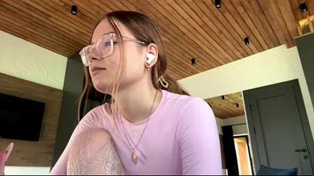 NikaLicka live cam on StripChat