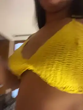 Luna_20x live cam on StripChat
