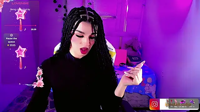 Sophiaa_doll_ webcam