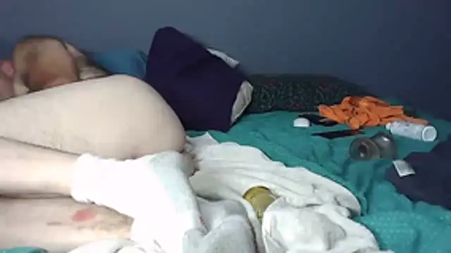 k-dong live cam on StripChat