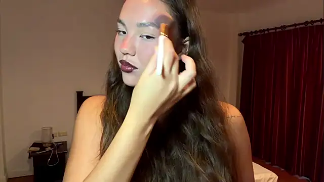 kamila_18_french webcam