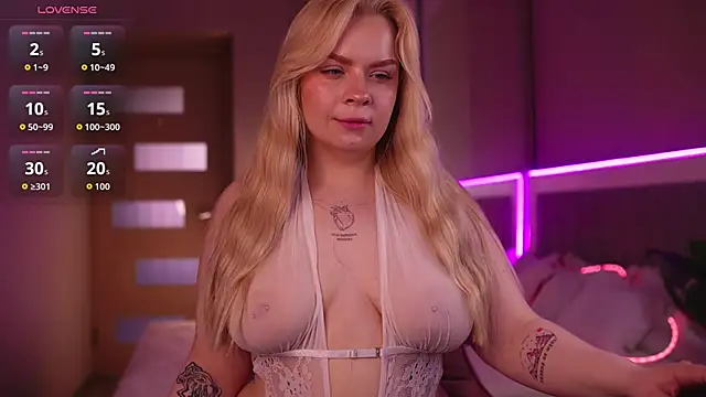 LisaLove3 webcam