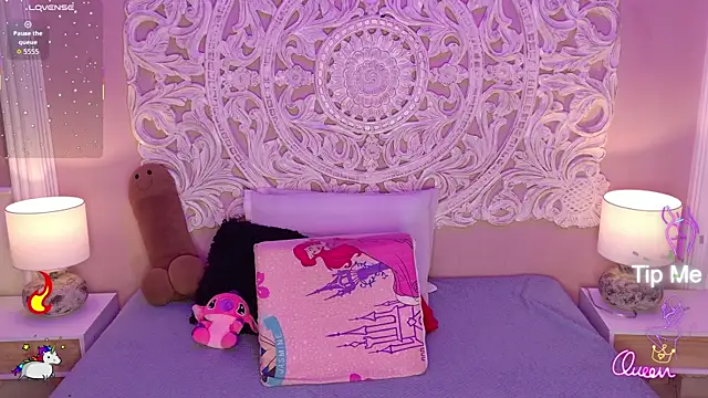 MalaikaBrown webcam