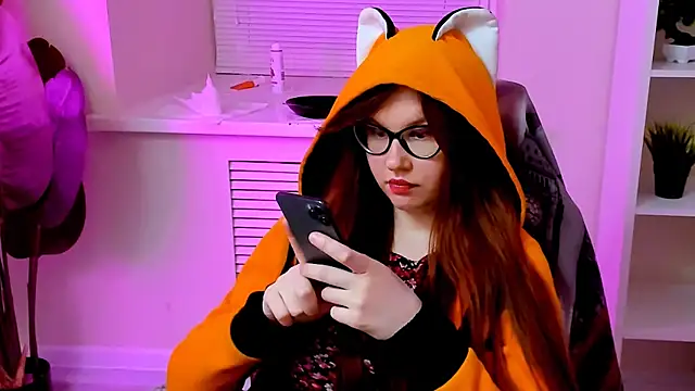 CarolGiggly webcam