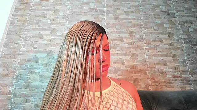 Dreams_Chloe webcam