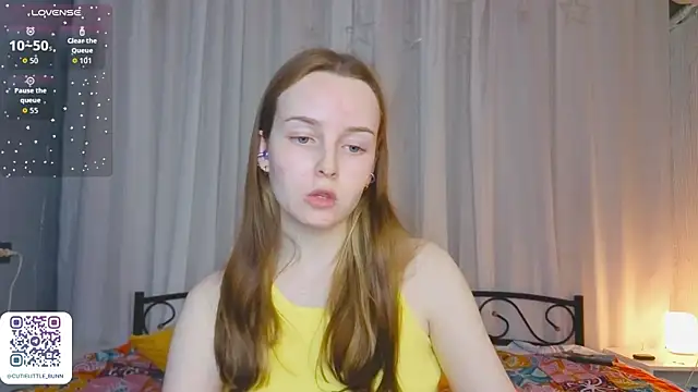 bae_cake_ webcam