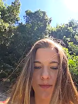 Luna_Lynn webcam
