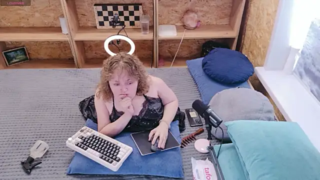 MiniNatalie webcam