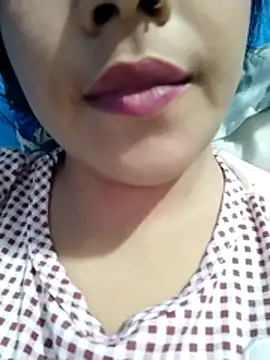 Anki-doll live cam on StripChat