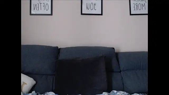 BarbieBlondieGirl webcam