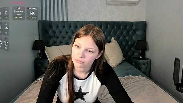 LauraBev webcam