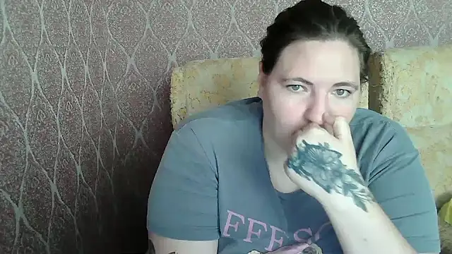 ElviraOreilllyX webcam