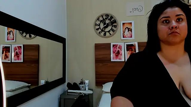 MillaGrey webcam