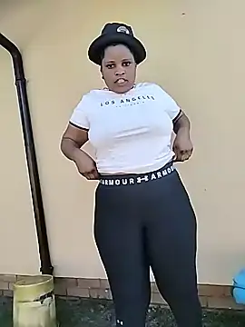 JuicyHoney_01 webcam