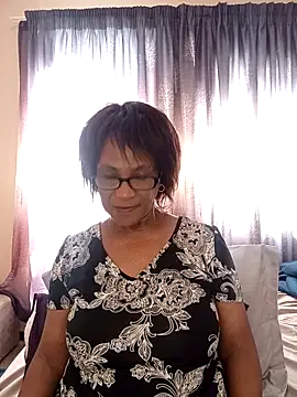 Hotgrannyx live cam on StripChat