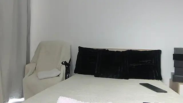 Layla23a webcam