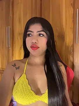 Luna_20x live cam on StripChat
