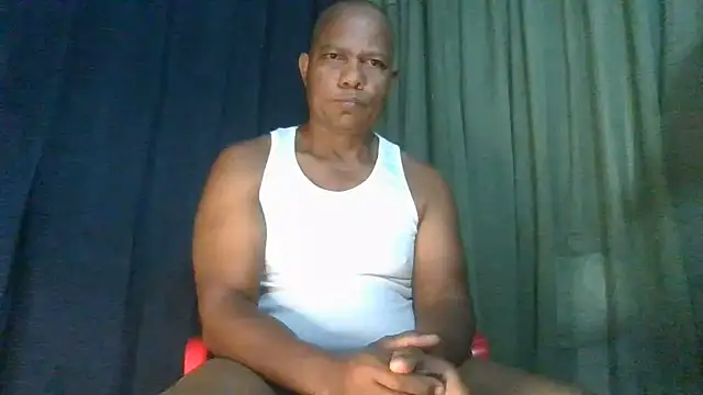 bigblackcock75 webcam