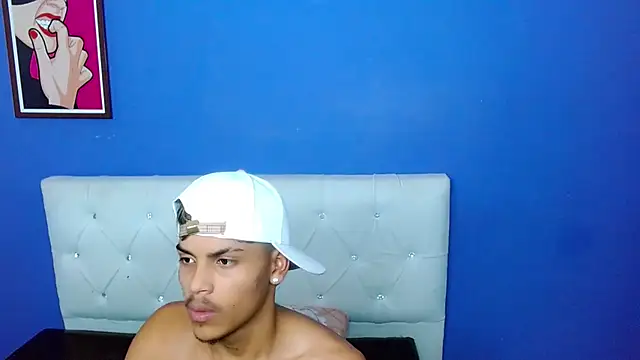 Angel_foxc13 live cam on StripChat