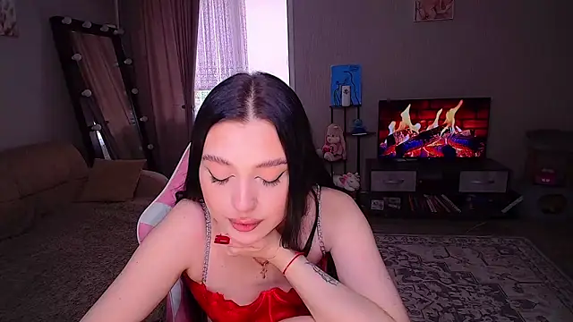 yoursLina webcam