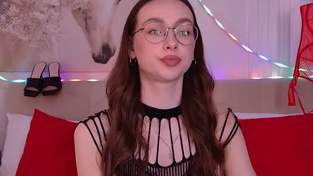 Emily_Simon live cam on StripChat