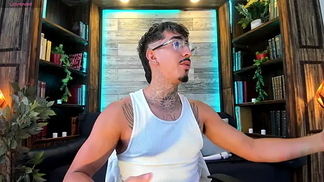 Donovan_Desmond webcam