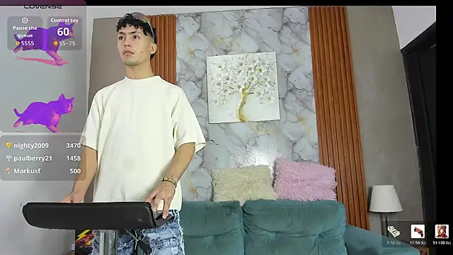 VERY_HOT_GUYS webcam