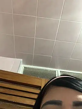 Dannii- live cam