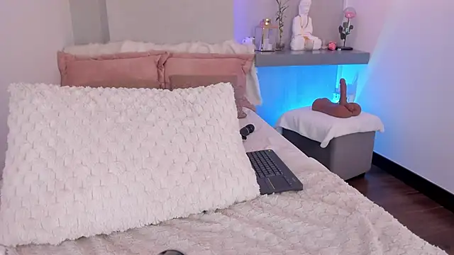 cleo_johnson webcam