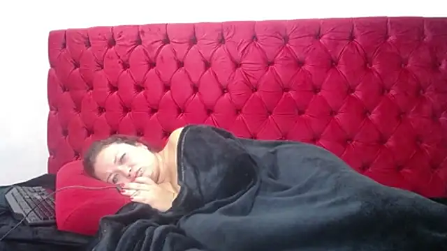 AngelicaMilf03 webcam
