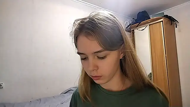 HebrewRiding live cam on StripChat