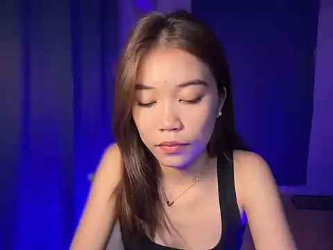 Alluringx_amara webcam