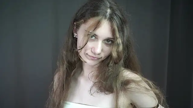 BellaTear webcam