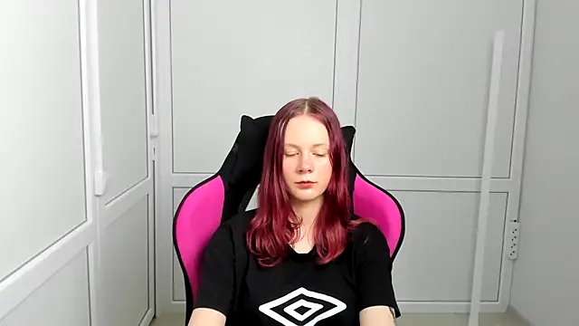 Skylar_spring webcam