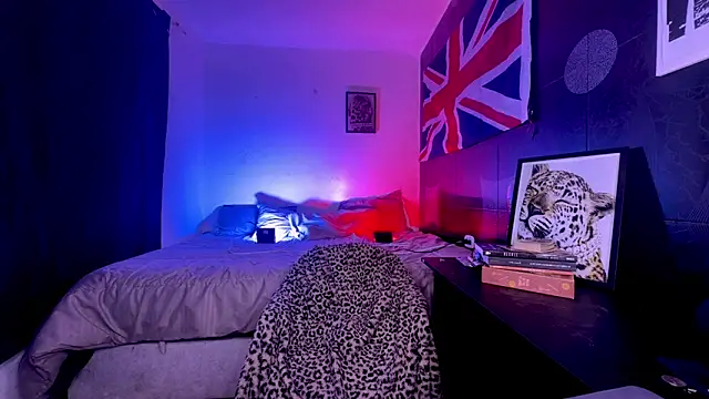 Aronn_44 live cam