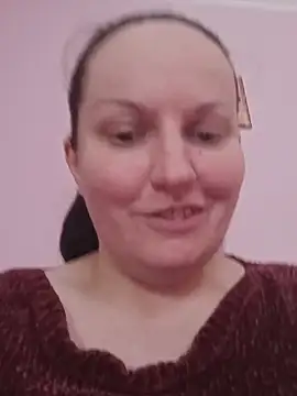 BustyLadyAlma live cam on StripChat