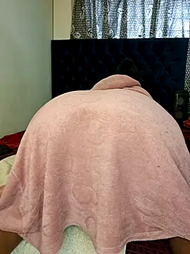 bootycallever (F milf) - RIDE DILDO FACING CAM