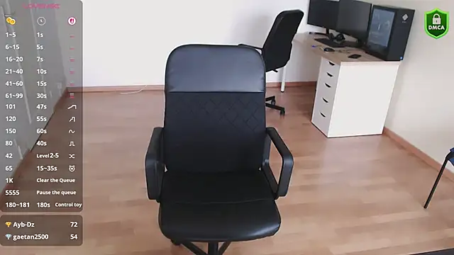 JennyCoquine webcam