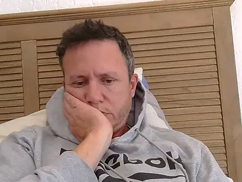 TroyDieselXXX webcam