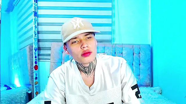 _justinmoon2 live cam