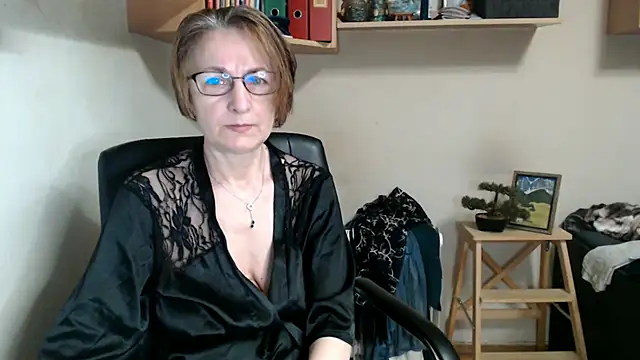 katemodel webcam