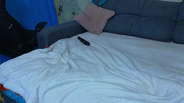 lakmsrrrmrrr webcam