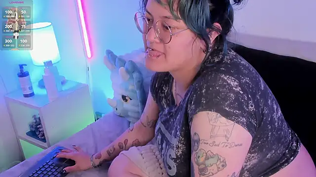 lucky-leah live cam