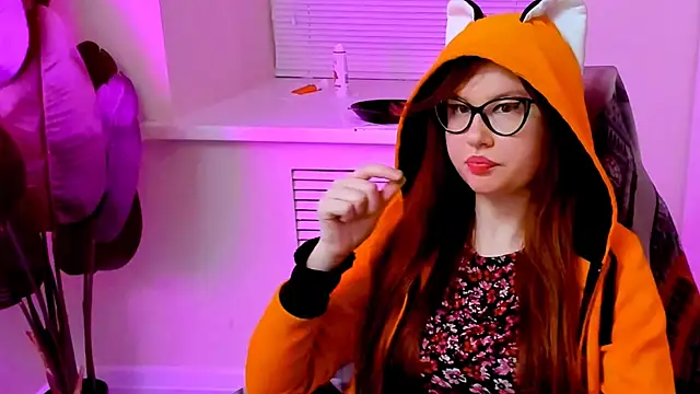 CarolGiggly webcam