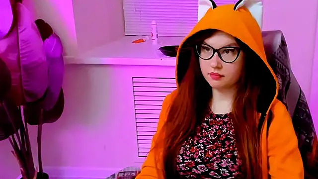 CarolGiggly webcam