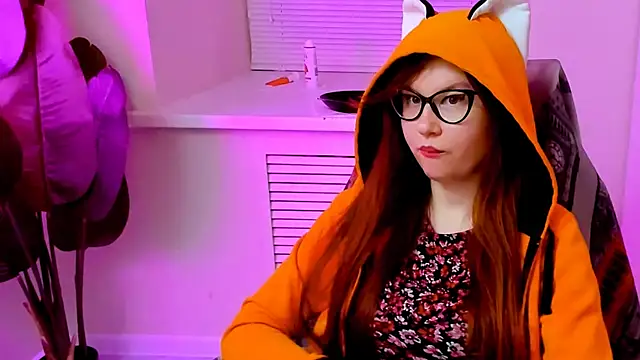 CarolGiggly webcam